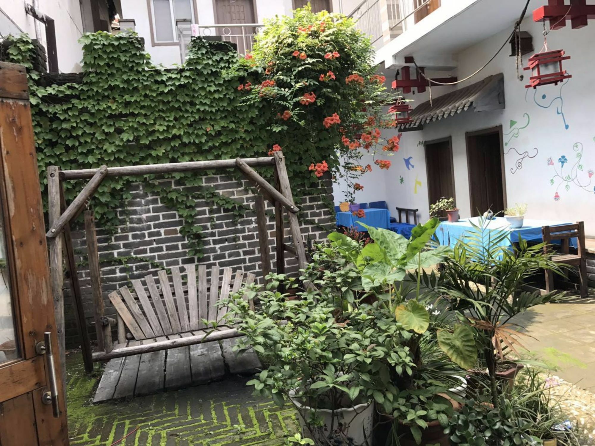Qufu International Youth Hostel Экстерьер фото